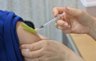 تزریق واکسن کرونا برای بهبود یافتگان